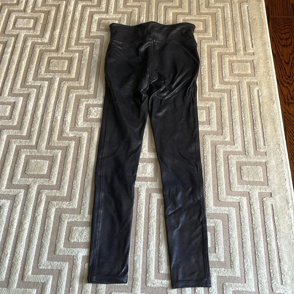 SPANX LEATHER LOOK LEGGINGS